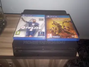 Play Station 4