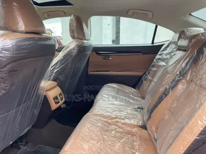 Lexus ES 2018 Black
