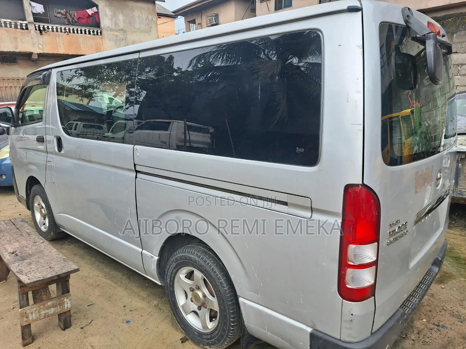 Toyota HiAce 2012 Silver