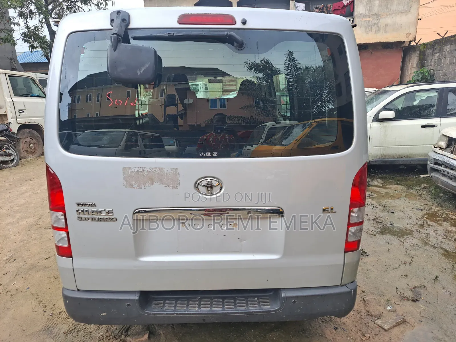 Toyota HiAce 2012 Silver