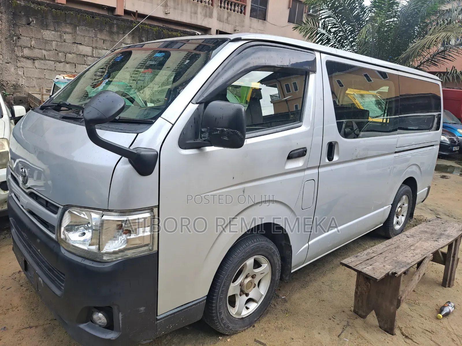 Toyota HiAce 2012 Silver