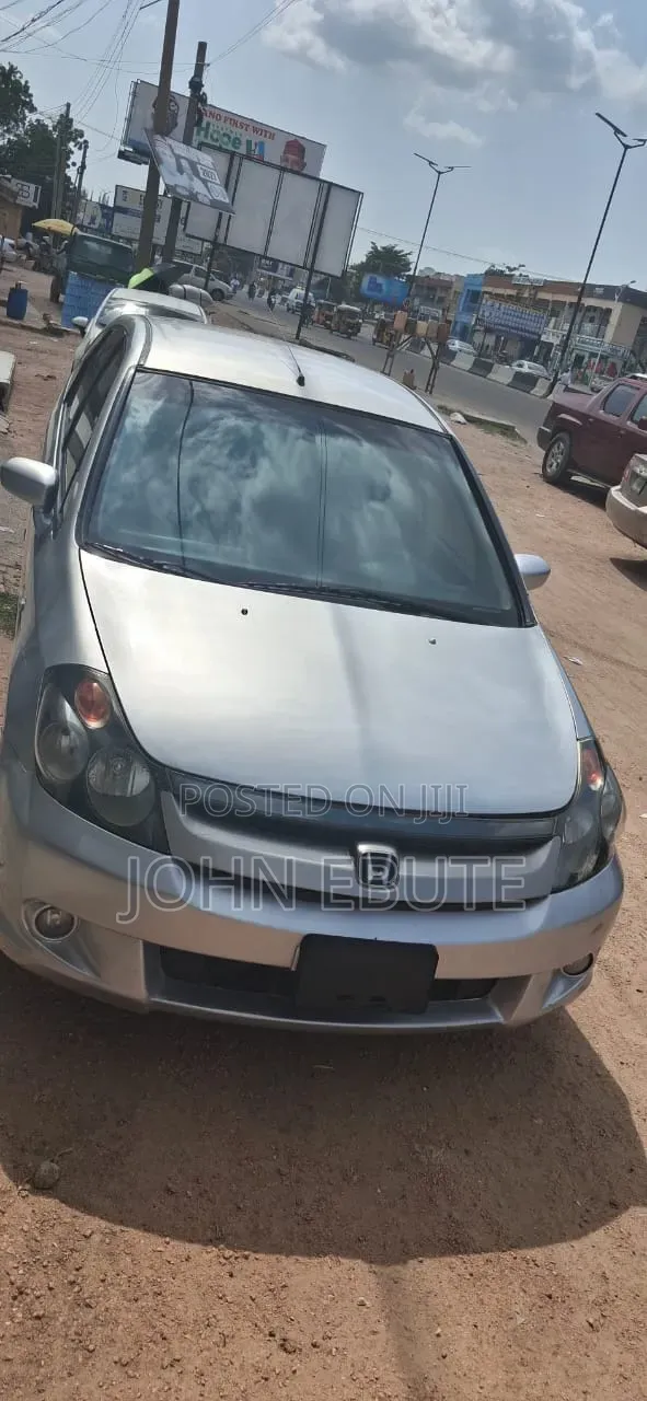 Honda Stream 2007 Silver