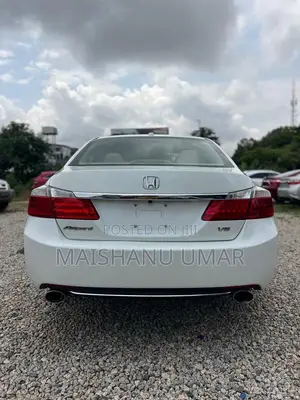 Honda Accord EX-L V-6 4dr Sedan (3.5L 6cyl 6A) 2014 White
