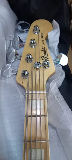 Fender 5strings Bass Guitar