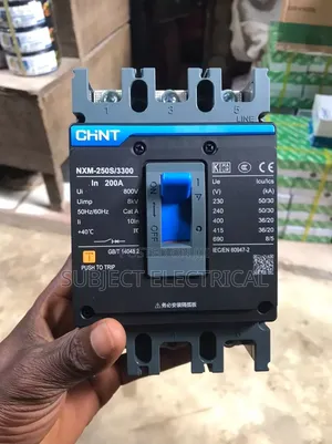 250amps 3pole McCb Breaker Chint