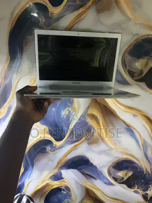Laptop Lenovo IdeaPad 1 4GB Intel Core i3 SSD 512GB