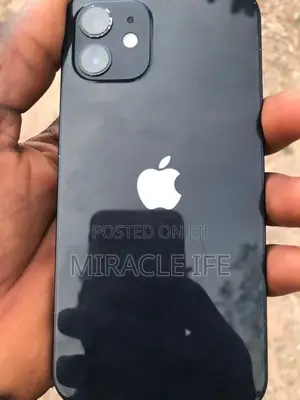 Apple iPhone 11 64 GB Black