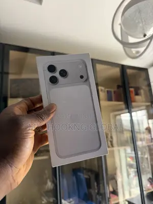 New Apple iPhone 17 Pro Max 256 GB Silver