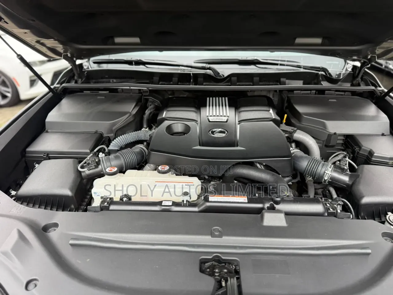 Lexus LX 2025 Silver