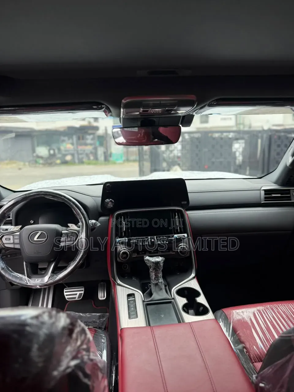 Lexus LX 2025 Silver