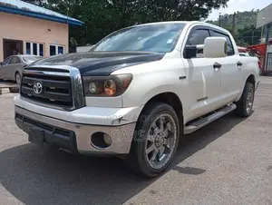 Toyota Tundra 2011 White