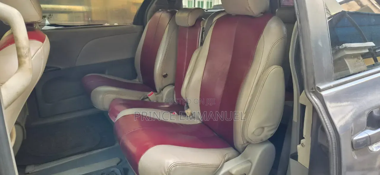 Toyota Sienna LE 8 Passenger 2012 Gray