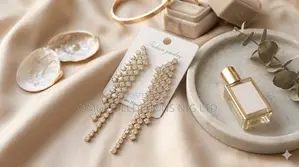 Classy Women’s Chandelier Crystal Drop Earrings – Sparkling Earrings