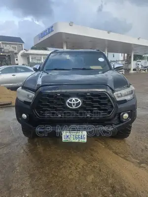 Toyota Tacoma Double Cab V6 Automatic 2010 Black