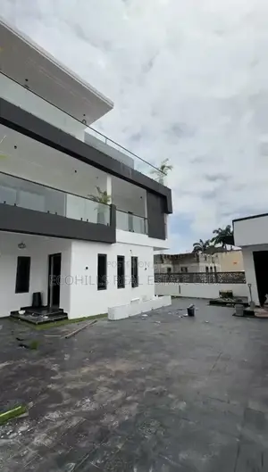 5bdrm Duplex in Gwarinpa for sale