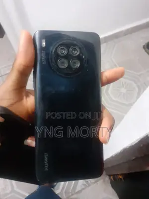 Huawei Nova 8i