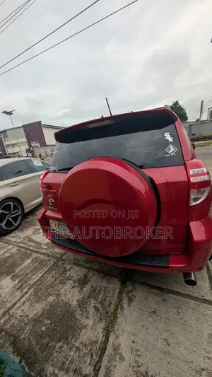 Toyota RAV4 2012