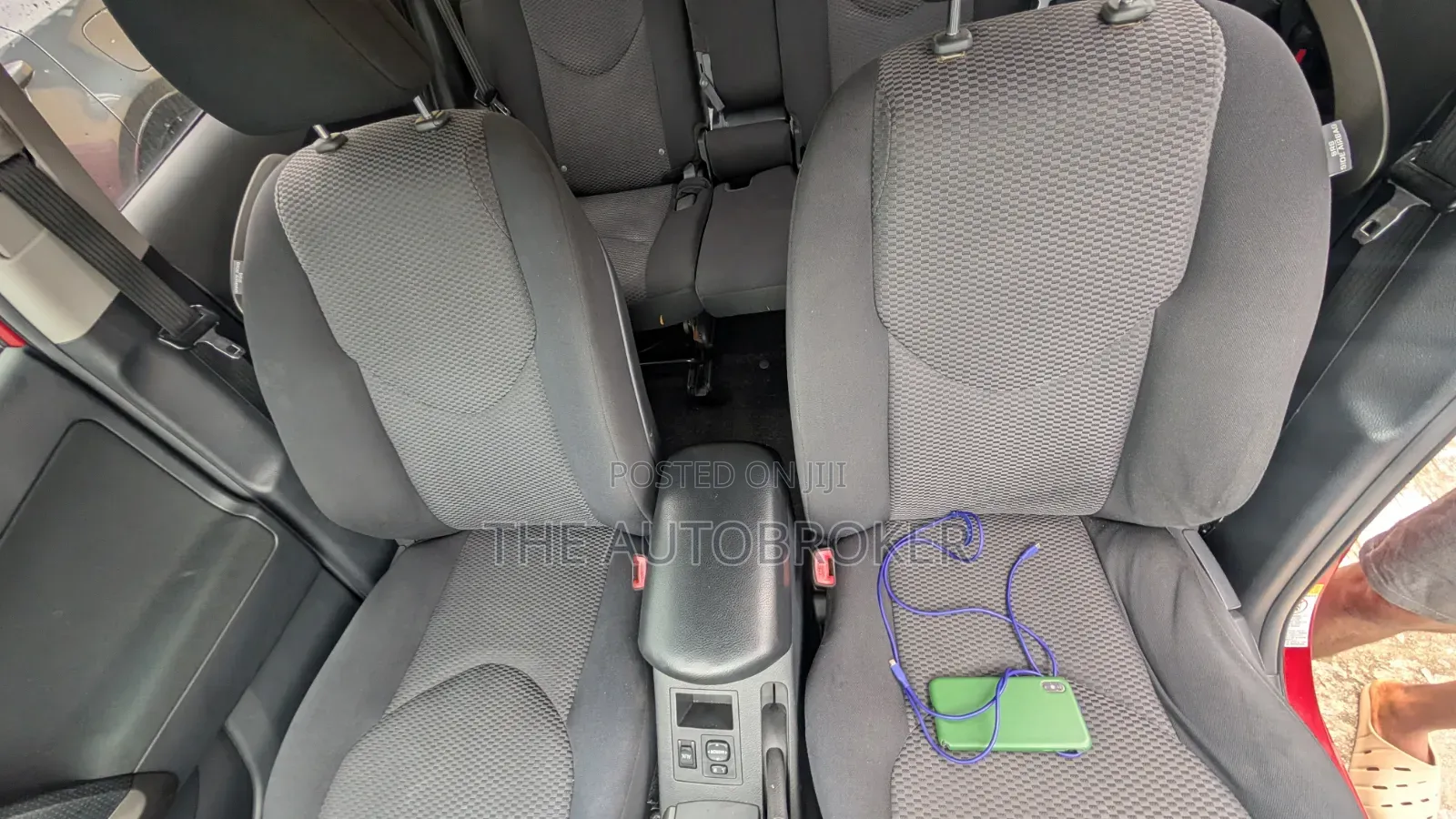 Toyota RAV4 2012