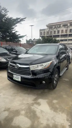 Toyota Highlander 2016 Black