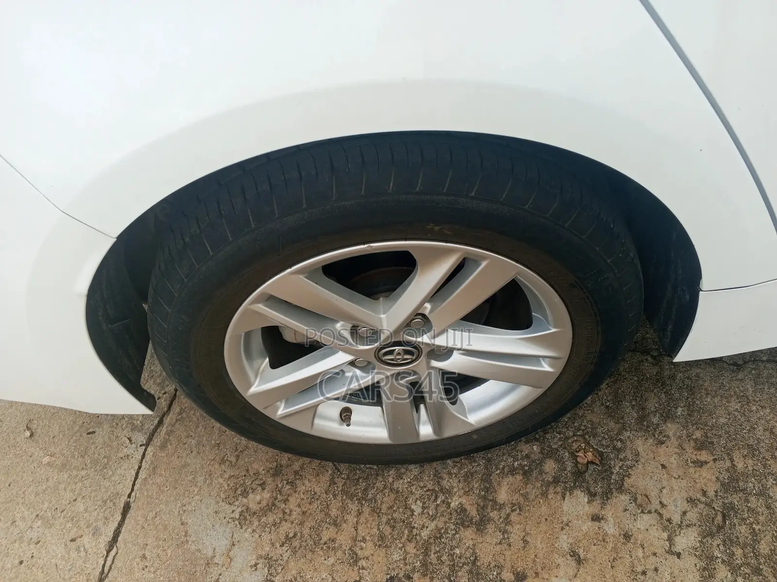 Toyota Corolla 2022 White