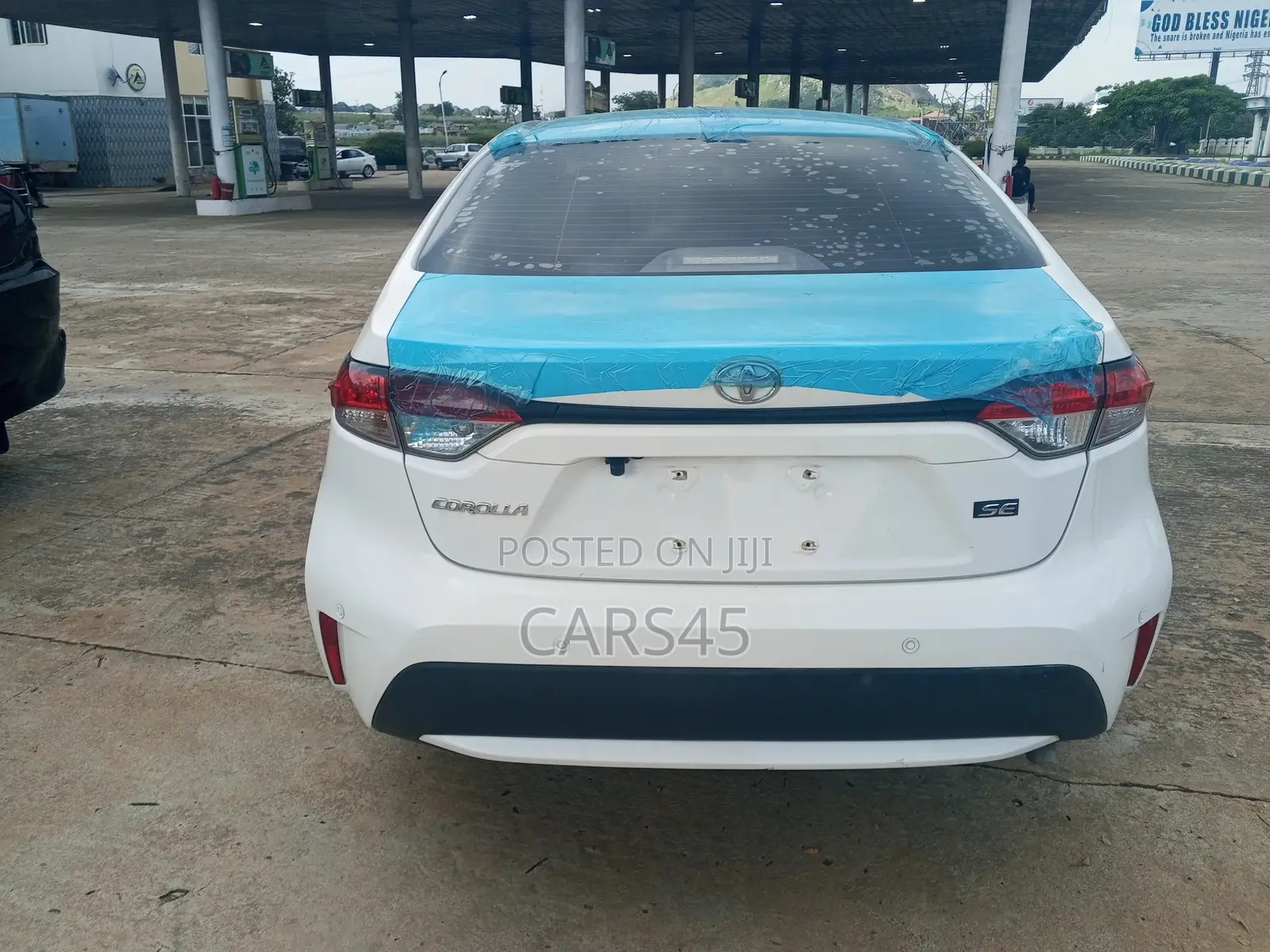 Toyota Corolla 2022 White