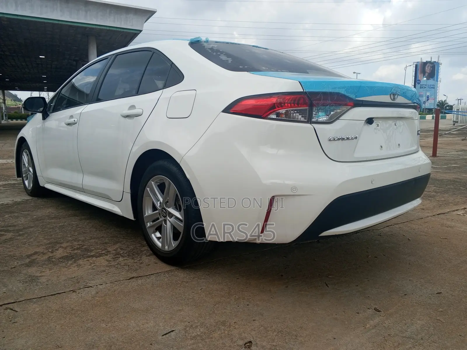 Toyota Corolla 2022 White