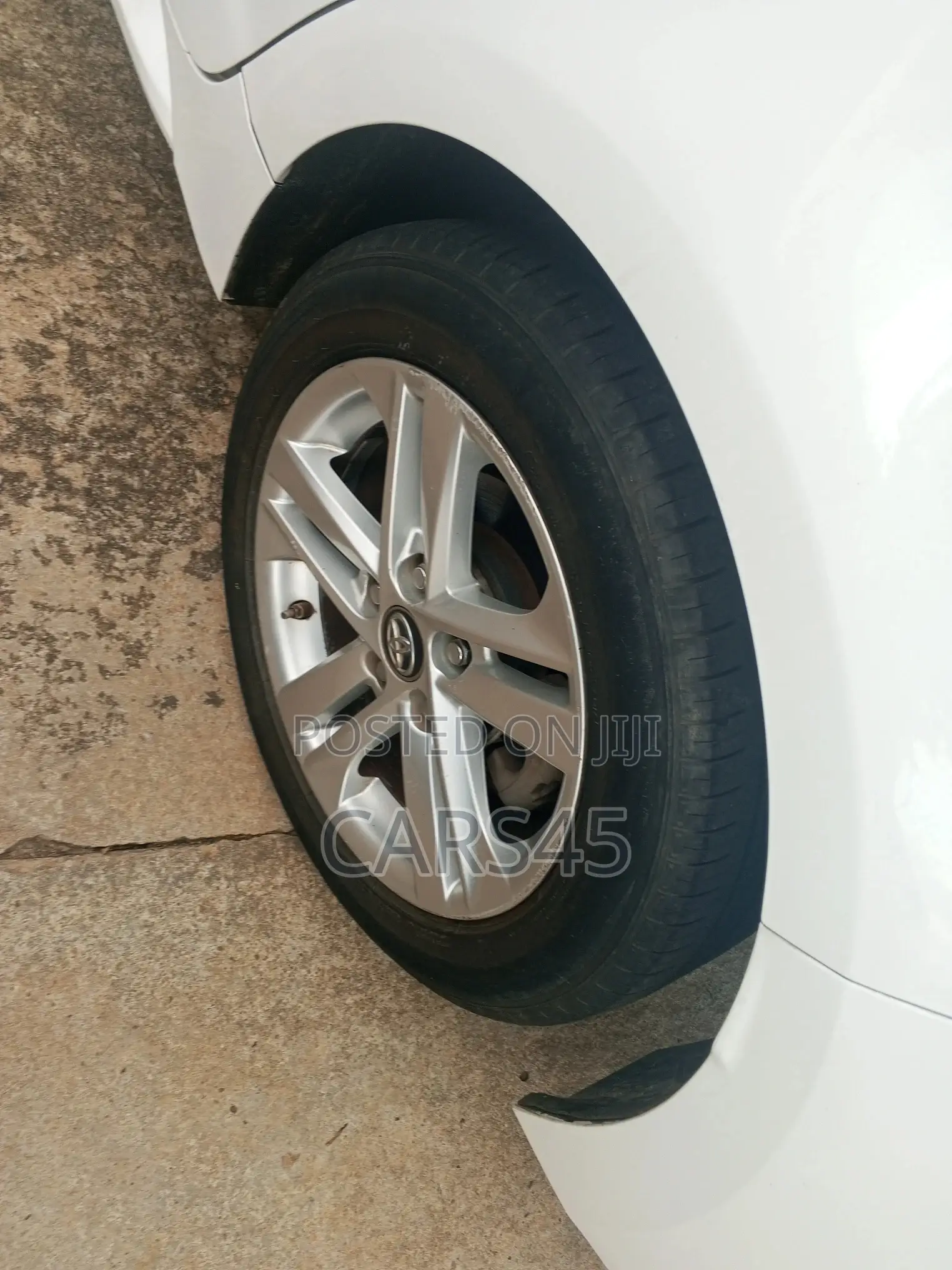 Toyota Corolla 2022 White