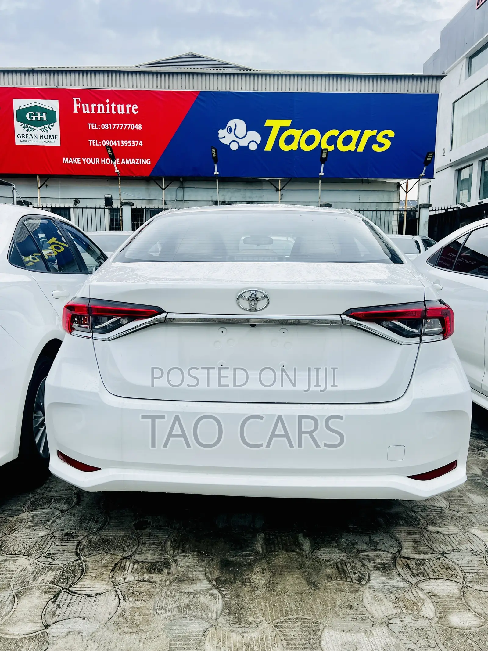 Toyota Corolla LE 2023 White