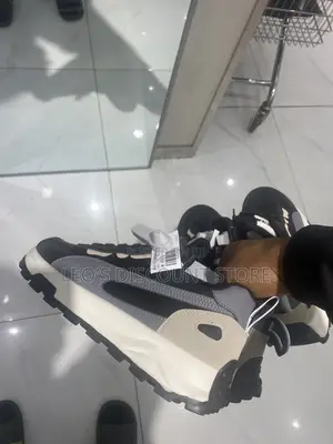 Shoe Canvas