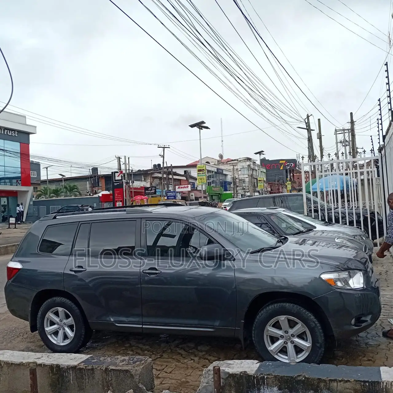 Toyota Highlander SE 2010 Gray