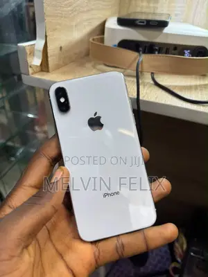 Apple iPhone X 64 GB White