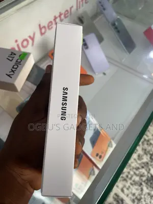 New Samsung Galaxy A17 128 GB Gray