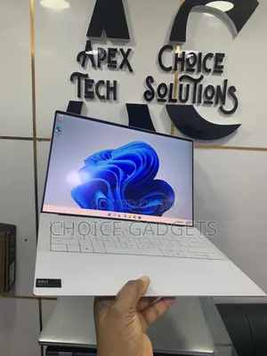 Laptop Dell XPS 14 9440 32GB Intel Core Ultra 7 SSD 512GB