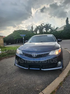 Toyota Camry LE 4dr Sedan (2.5L 4cyl 6A) 2014 Blue