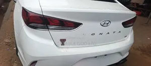 Hyundai Sonata SE 2018 White