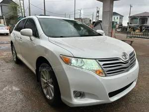 Toyota Avanza 2011 White