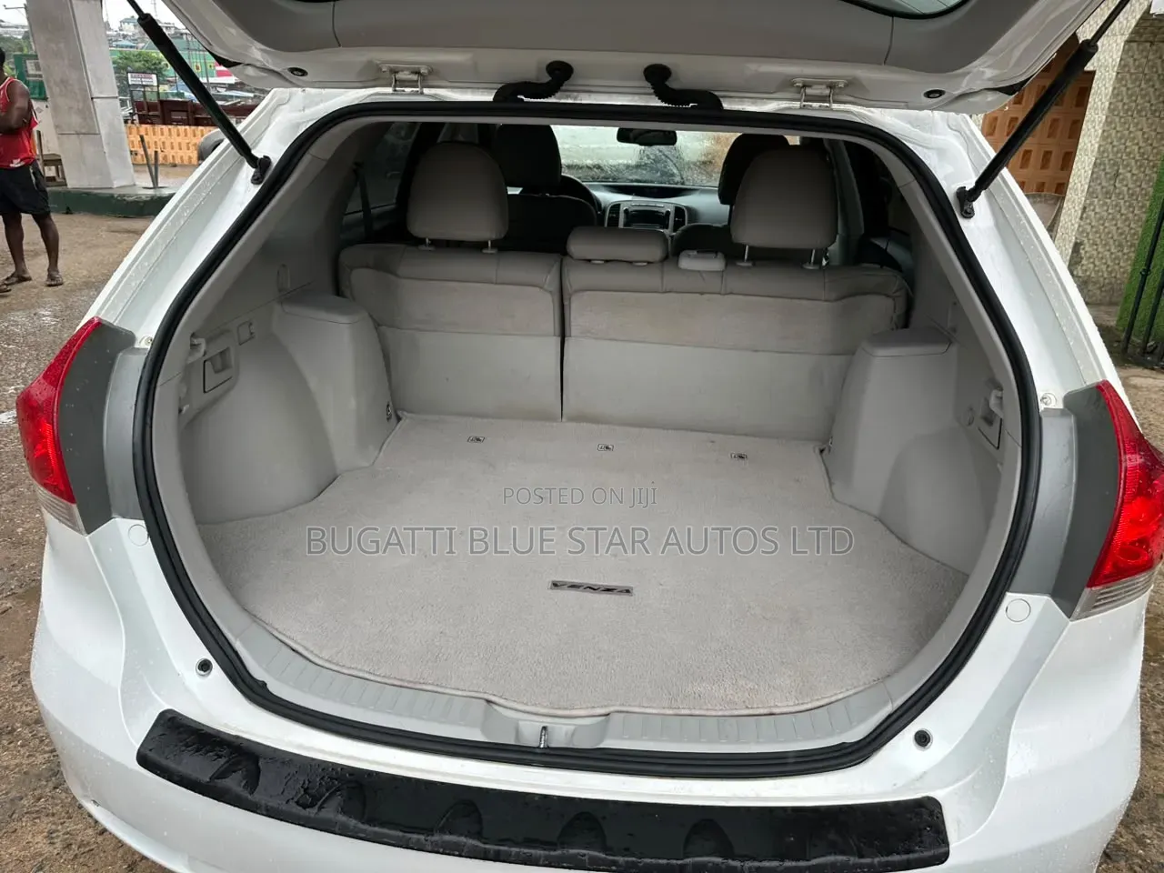 Toyota Avanza 2011 White