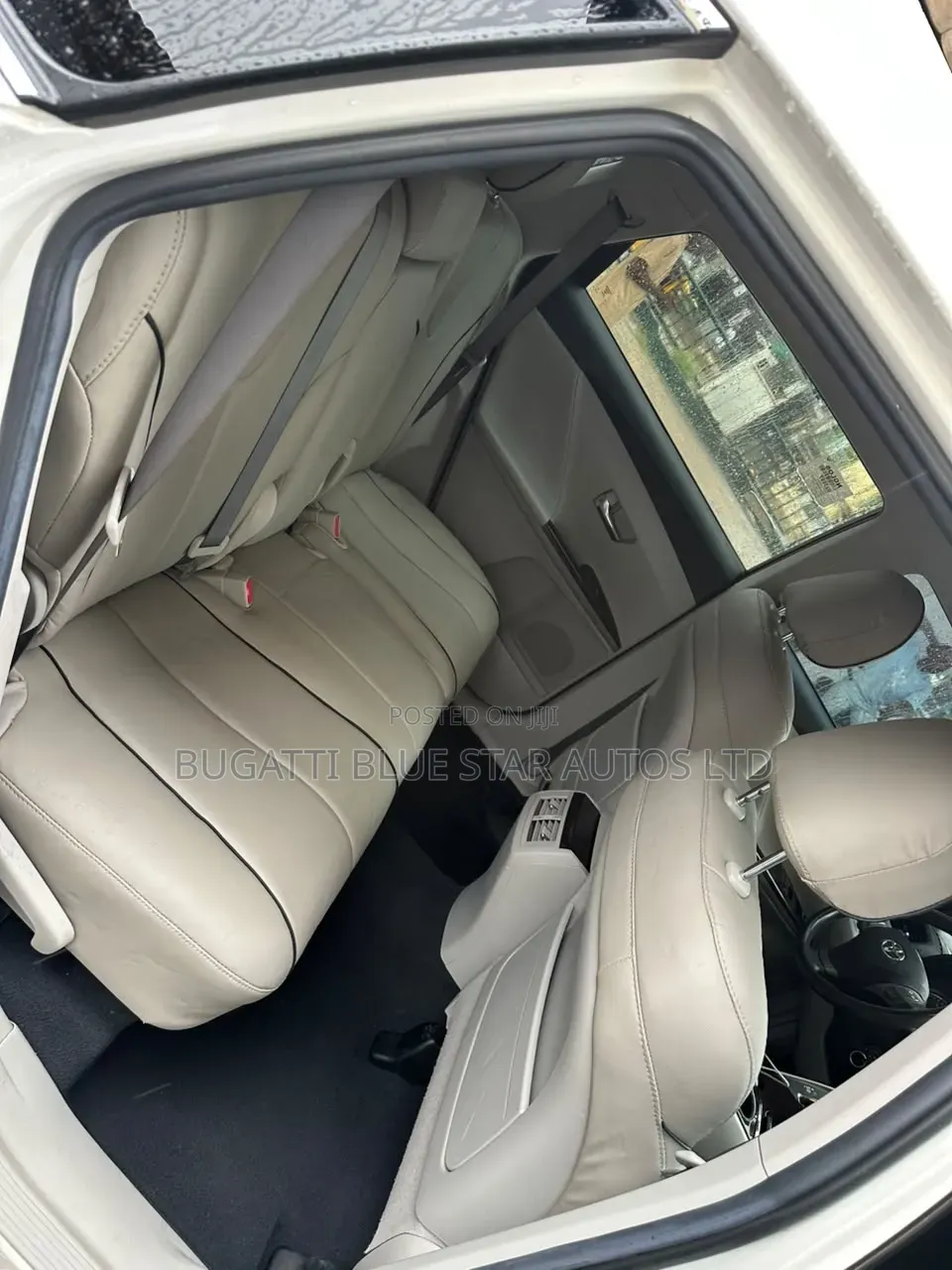 Toyota Avanza 2011 White