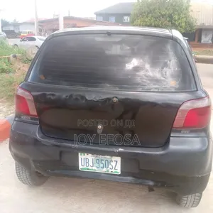 Toyota Yaris 1.4 2002 Black