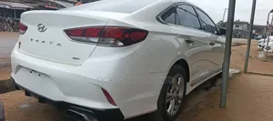 Hyundai Sonata SE 2018 White