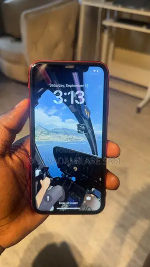 Apple iPhone 11 64 GB Red