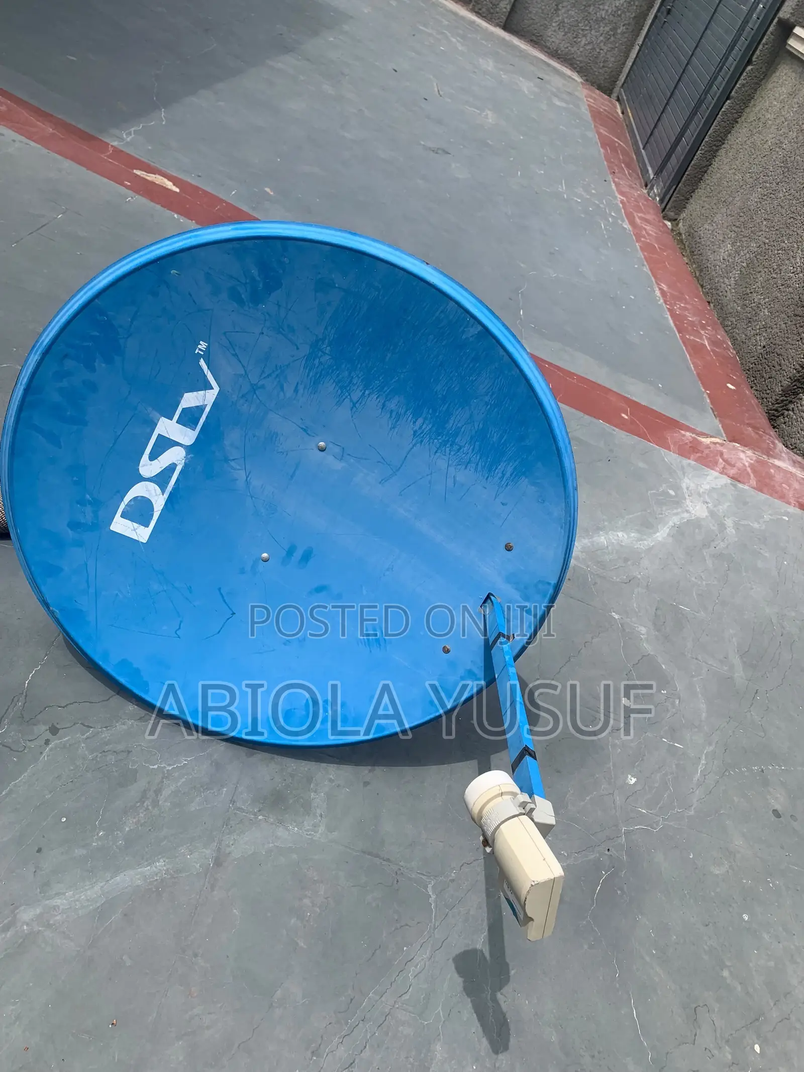DSTV Explorer , Dish and LNB