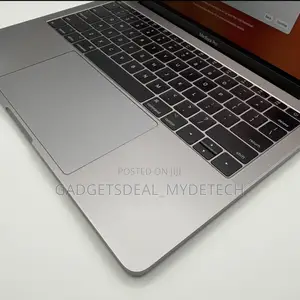 Laptop Apple MacBook Pro 2017 16GB Intel Core i5 SSD 256GB