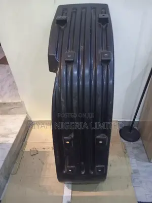 Truck Rear Wheel Mudguard / Fender