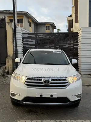 Toyota Highlander Hybrid Limited 2012 White