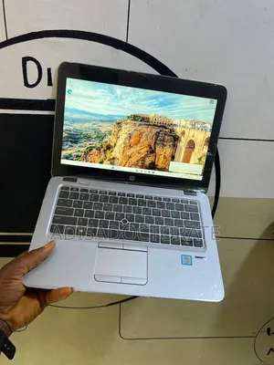 Laptop HP EliteBook 820 G3 8GB Intel Core i5 SSD 256GB