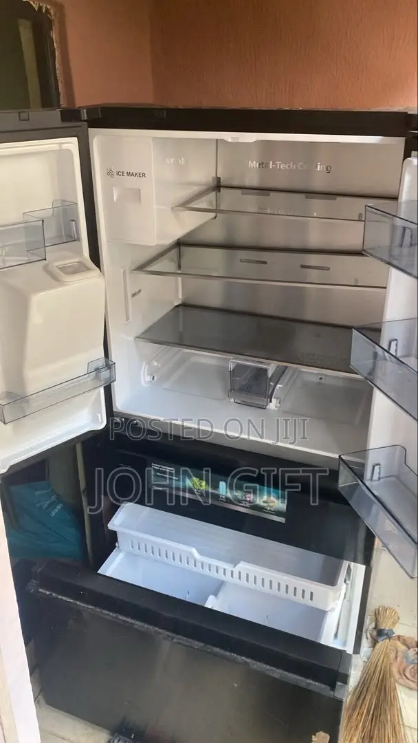 Hisense French Door Side by Side Refrigerator With Ice Maker