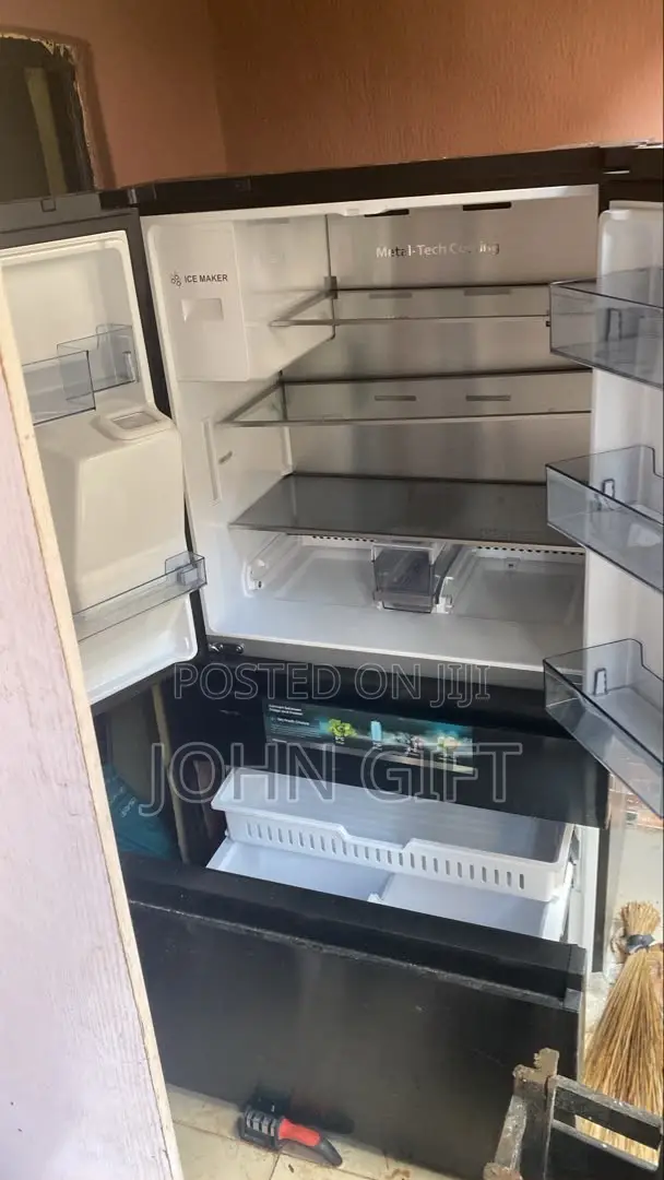 Hisense French Door Side by Side Refrigerator With Ice Maker