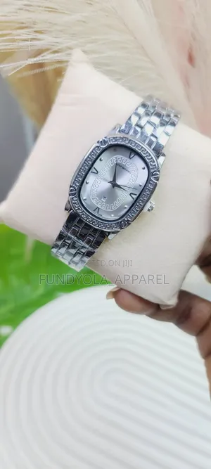 Keep Moving Silver Face Wristwatch