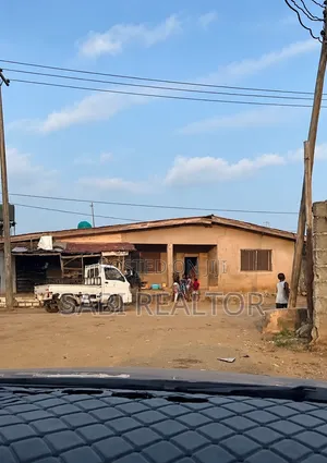 Demolishable Bungalow Measuring 660sqm Off Agbe Road Abule Egba